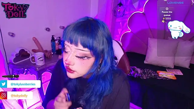 toky doll online show from 09.17.25