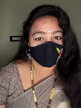 neelu-hoty online show from 10.11.25