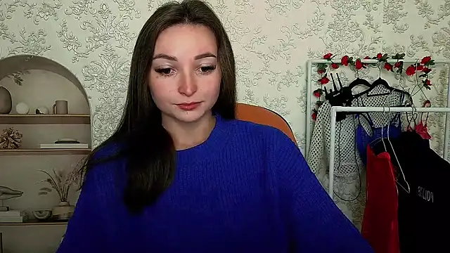  Barbie Kiss  online show from 10.03.25