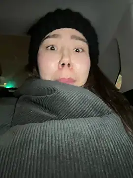 Asian Asami online show from 12.22.24