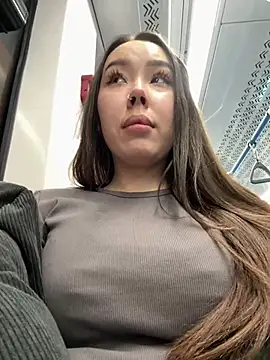 Asian Asami online show from 01.07.25