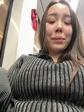 Asian Asami online show from 01.17.25