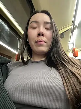 Asian Asami online show from 03.17.25