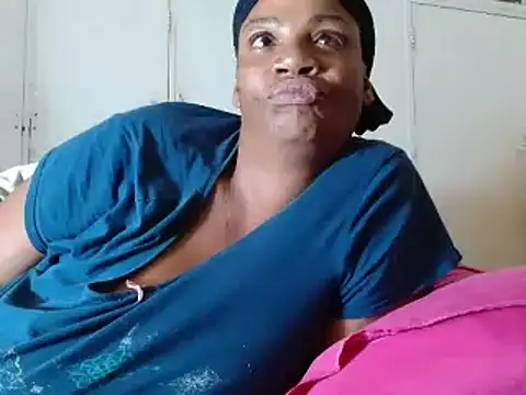 tinagiant online show from 03.11.25