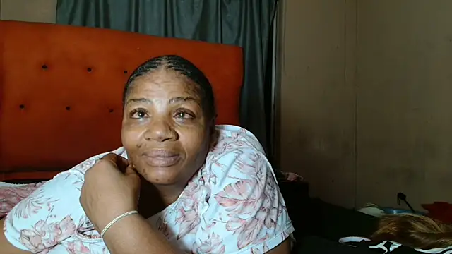 tinagiant online show from 04.05.26