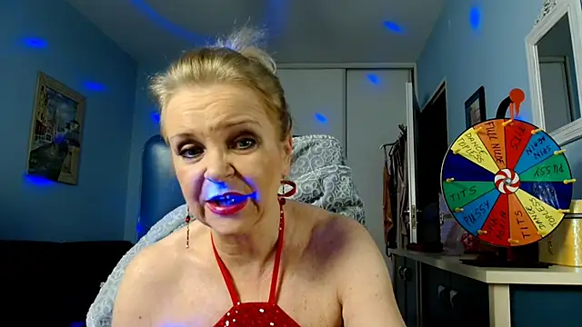 Snapshot of sexyjennyeu chatting on 01.15.25 sexyjennyeu online show from 01.15.25