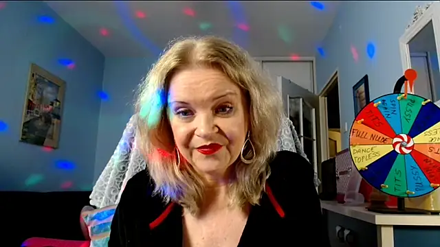 Snapshot of sexyjennyeu chatting on 03.12.25 sexyjennyeu online show from 03.12.25