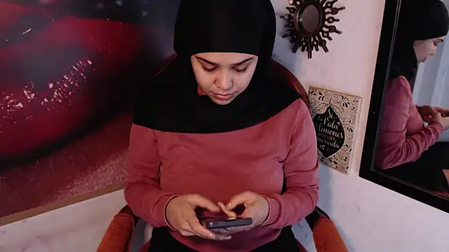 Snapshot of VenussTits97 chatting on 12.02.24 VenussTits97 online show from 12.02.24