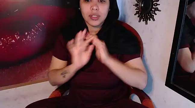 Snapshot of VenussTits97 chatting on 12.20.24 VenussTits97 online show from 12.20.24