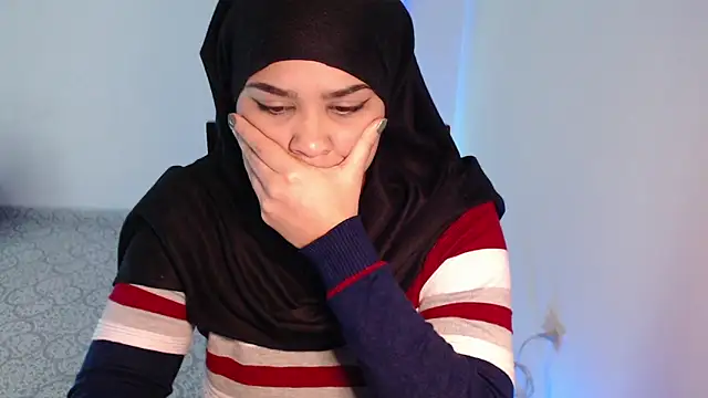 Snapshot of VenussTits97 chatting on 02.27.25 VenussTits97 online show from 02.27.25