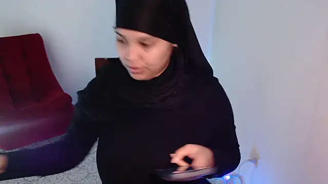 Snapshot of VenussTits97 chatting on 03.04.25 VenussTits97 online show from 03.04.25