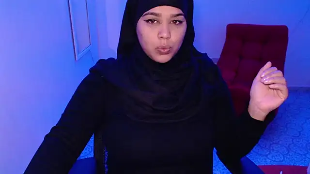 Snapshot of VenussTits97 chatting on 09.24.25 VenussTits97 online show from 09.24.25