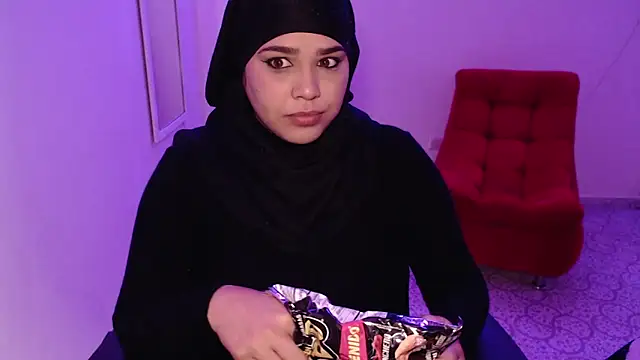 Snapshot of VenussTits97 chatting on 10.13.25 VenussTits97 online show from 10.13.25