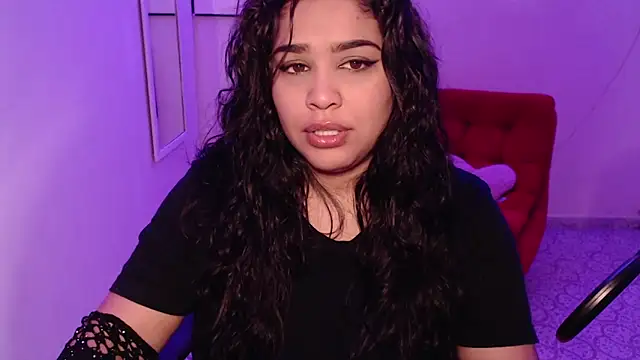 Snapshot of VenussTits97 chatting on 11.06.25 VenussTits97 online show from 11.06.25