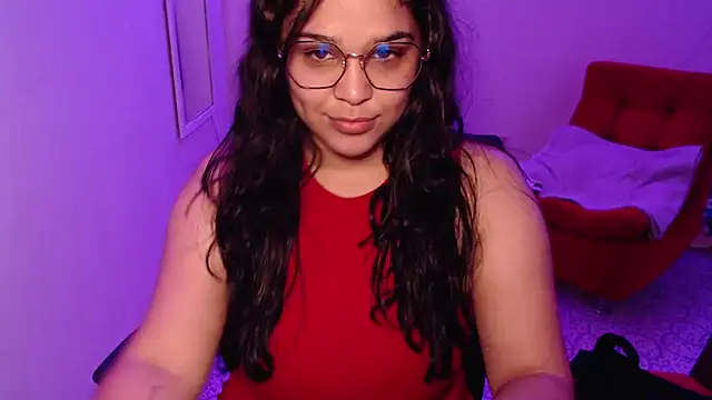 Snapshot of VenussTits97 chatting on 11.28.25 VenussTits97 online show from 11.28.25