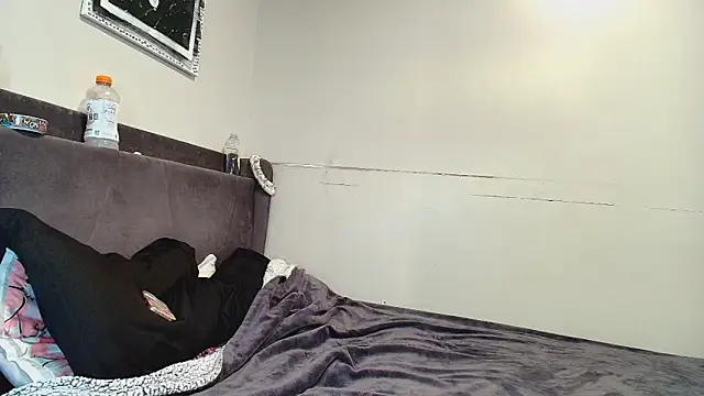 Naomiruty online show from 10.05.25