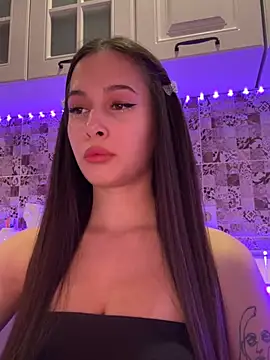 EricaWalls online show from 12.26.24