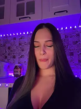 EricaWalls online show from 01.31.25