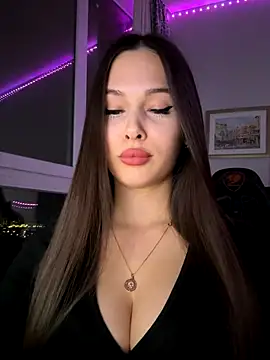 EricaWalls online show from 12.14.25