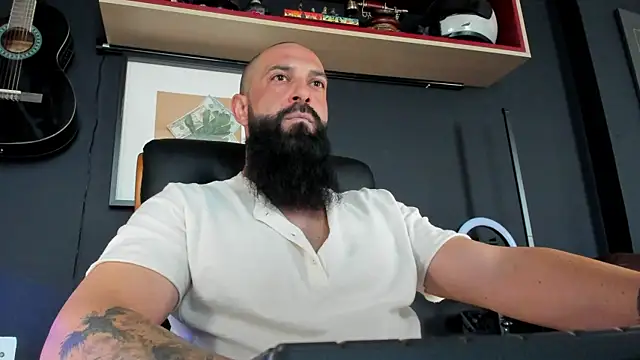 axxelrich  online show from 02.05.25