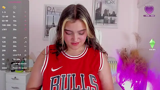 Snapshot of katy_giil chatting on 01.07.25 katy giil online show from 01.07.25