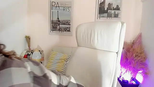 Snapshot of katy_giil chatting on 03.15.25 katy giil online show from 03.15.25