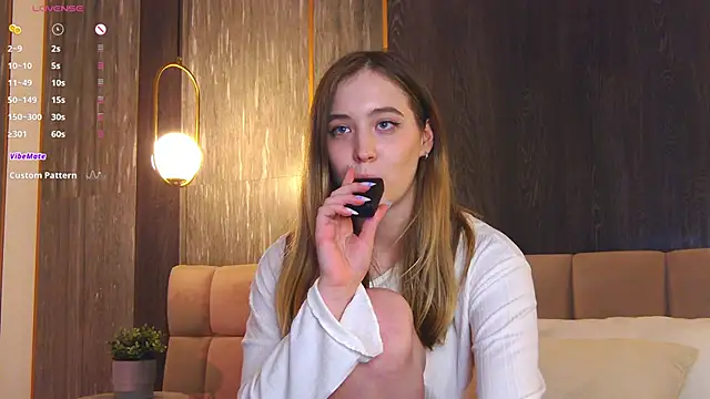 LoraineLuff online show from 01.25.25