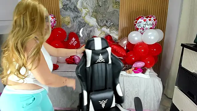 Danna topless online show from 02.10.25