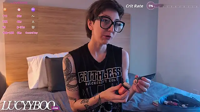 lovelylucyy online show from 10.15.25