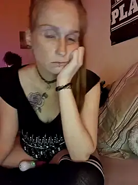 Snapshot of WendyX50 chatting on 10.22.25 WendyX50 online show from 10.22.25