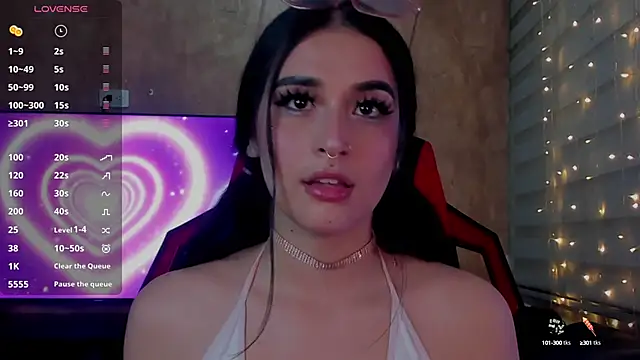 Charlotte greys online show from 02.07.25