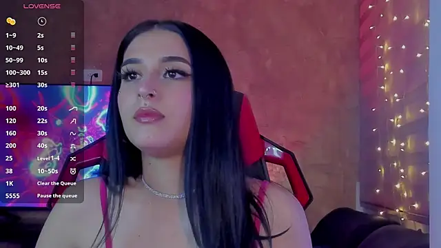 Charlotte greys online show from 02.08.25