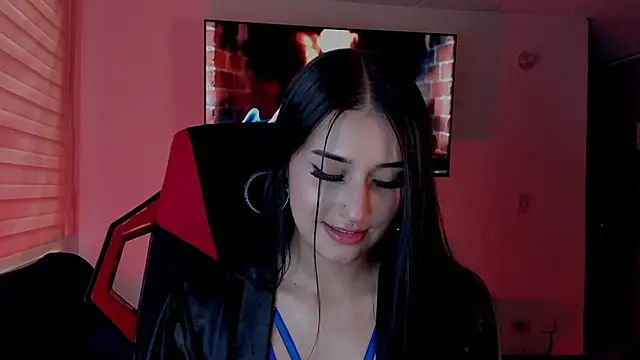 Charlotte greys online show from 09.22.25