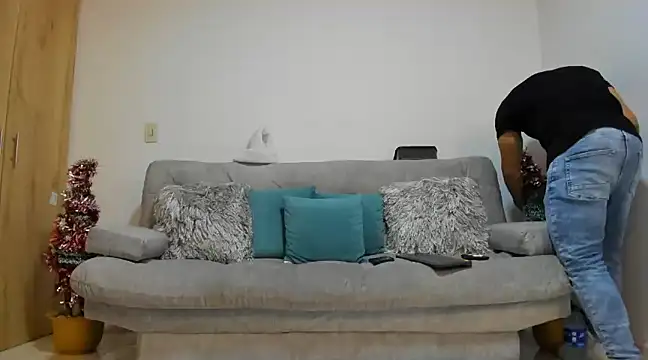 julian wallace online show from 12.18.24