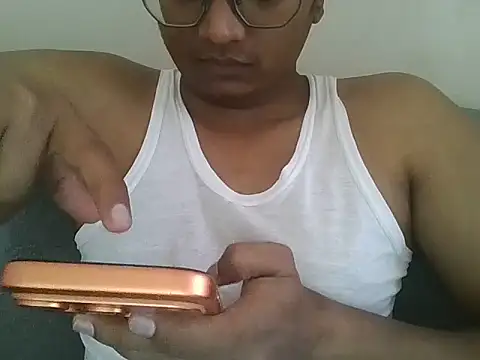 Snapshot of darshan_guj chatting on 04.14.26 darshan guj online show from 04.14.26