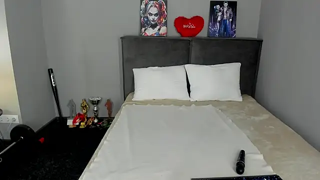 MuscleXXXBarbie online show from 05.12.26