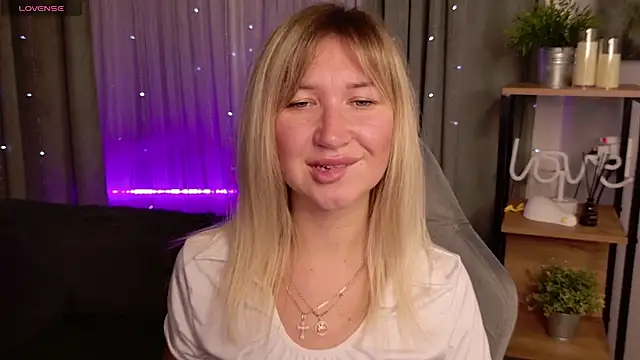 MilaBott online show from 09.26.25