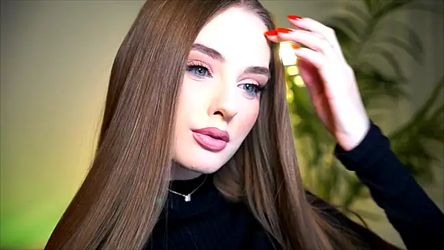 petitegonwiild online show from 10.20.25