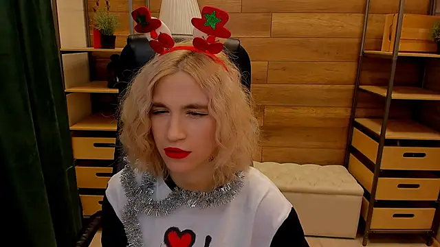 Moon13152 online show from 12.16.24