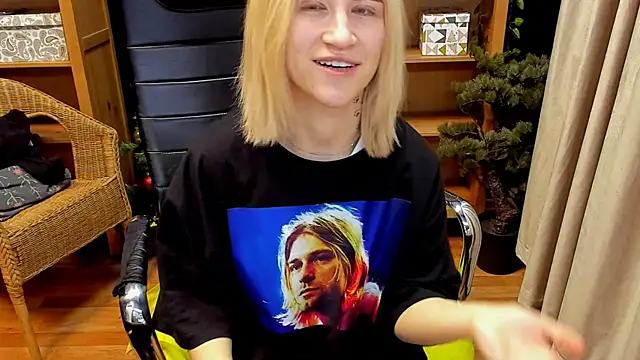 Moon13152 online show from 01.02.25