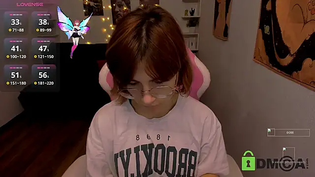 Moon13152 online show from 11.04.25