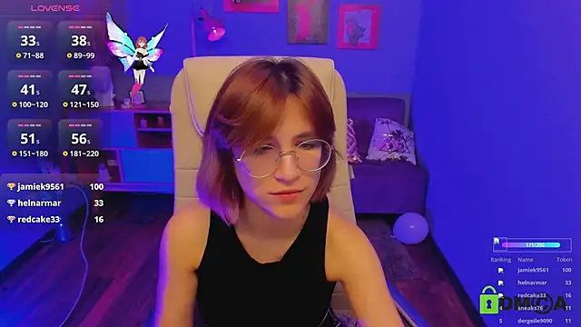 Moon13152 online show from 11.12.25