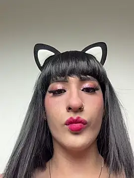 Snapshot of HotStar_yes chatting on 11.06.25 HotStar yes online show from 11.06.25