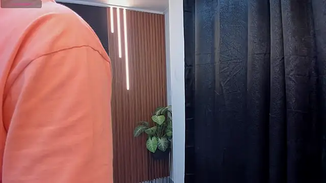 Yeiko Romero  online show from 03.07.25