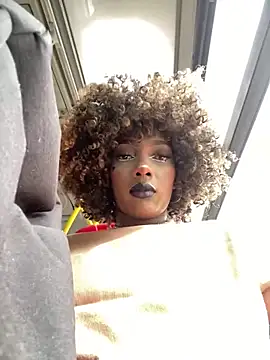 TIFFANYYSTAR online show from 02.25.25