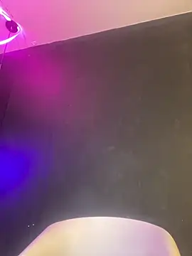 TIFFANYYSTAR online show from 09.17.25