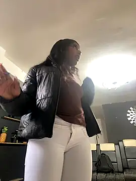 TIFFANYYSTAR online show from 11.04.25