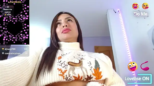 Snapshot of Paulina_627 chatting on 01.28.25 Paulina 627 online show from 01.28.25