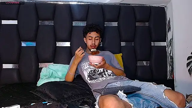 RyanRizzo online show from 12.10.24