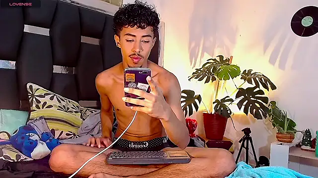 RyanRizzo online show from 12.14.24